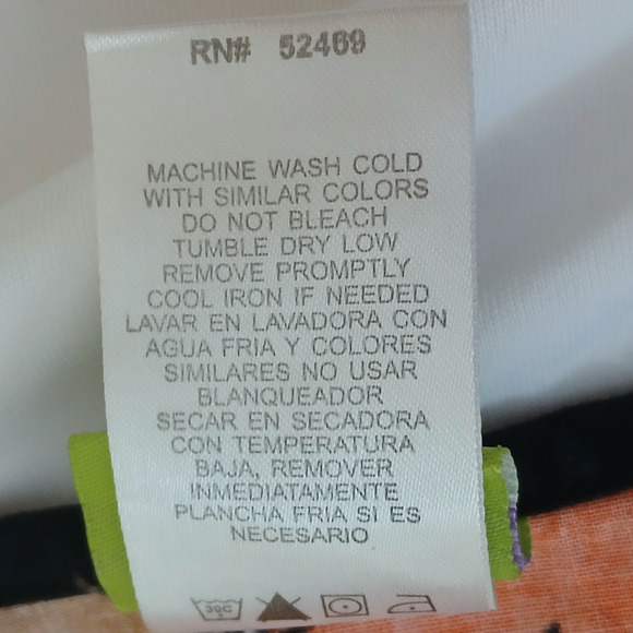 Scooby-Doo Scrub Top Women M Orange Halloween Holiday Medical Uniform Nursing - Picture 9 of 13